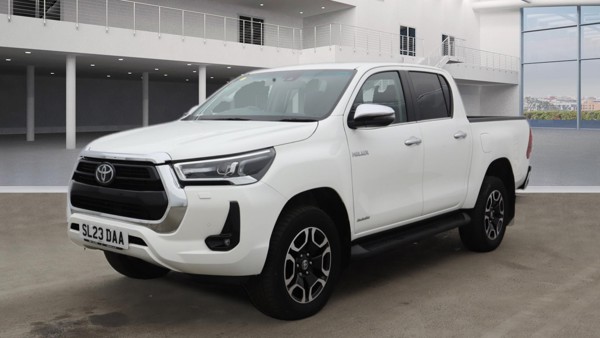 TOYOTA Hilux